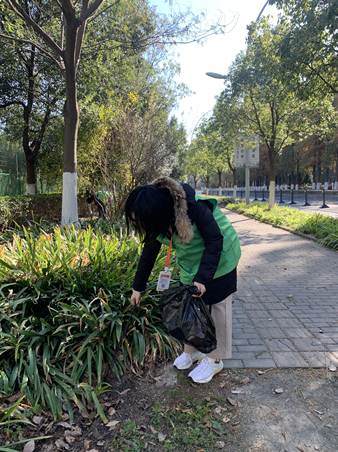 说明: 周青